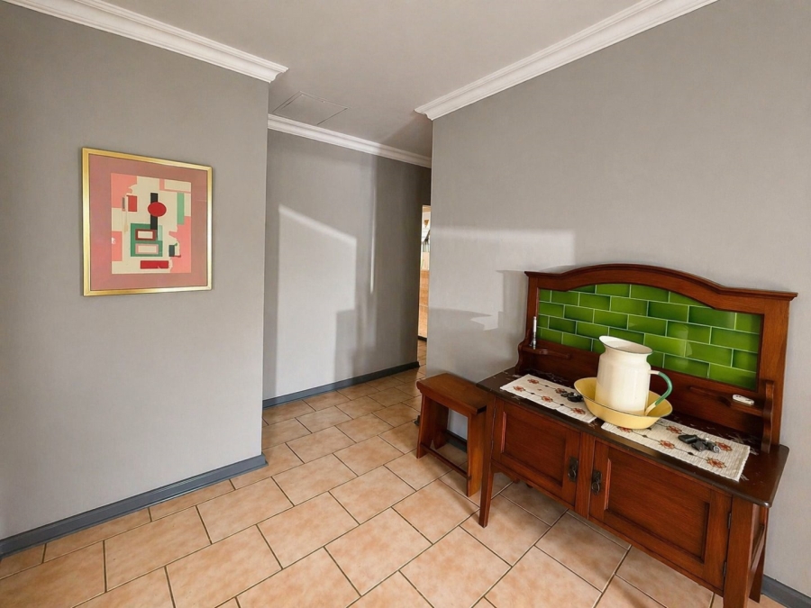 3 Bedroom Property for Sale in Langenhovenpark Free State